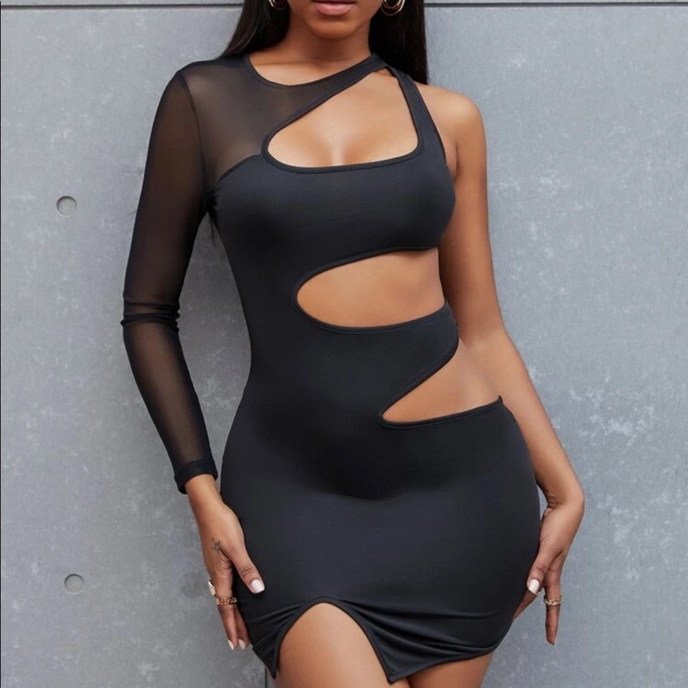 [SOLD] CUT OUT ONE SLEEVE SHORT DRESS